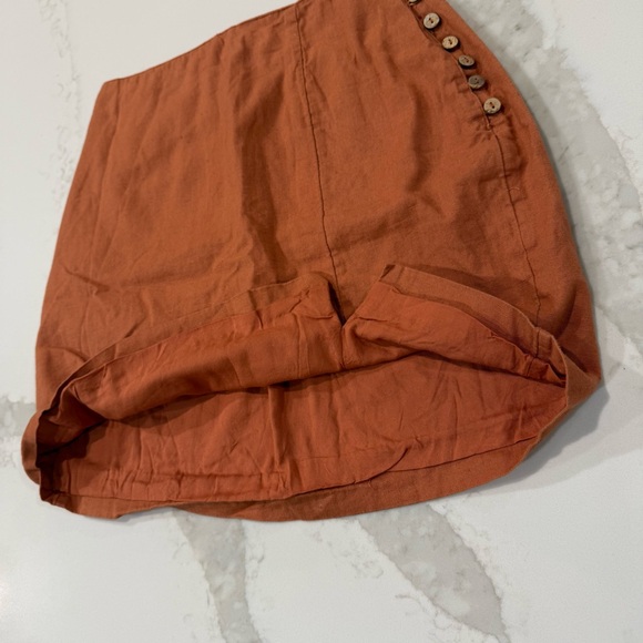 Free People Linen Blend Button Side Mini Skirt Womens XS Burnt Orange ZipperBack - Picture 3 of 6